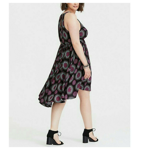 Torrid Dress Black Medallion Hi-Lo Sz 2X - Picture 4 of 4